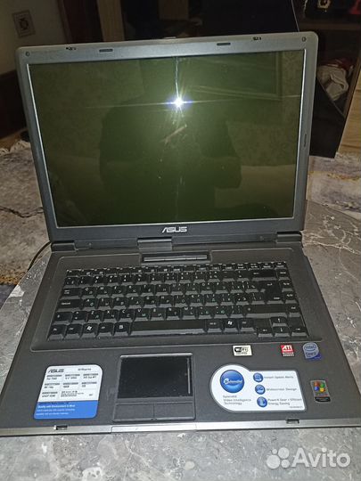 Ноутбук asus