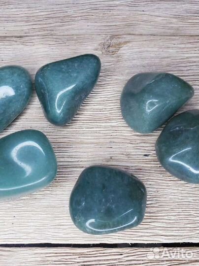 Натуральный камень аметист, содалит,лазурит, кварц