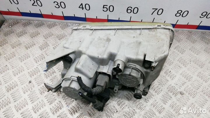 Фара Hyundai Trajet (1999-2008)