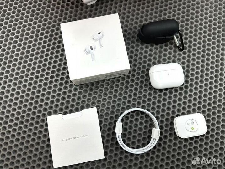 Наушники Apple AirPods Pro 2 MagSafe case Lightnin