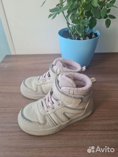 Ботинки демисезонные для девочки 26 размер Tombi