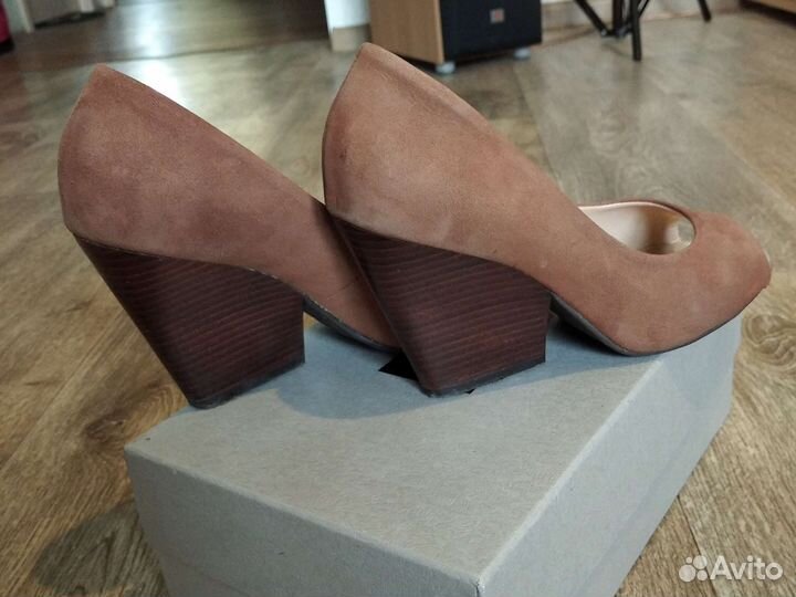Туфли женские 39. Нубук высокий каблук