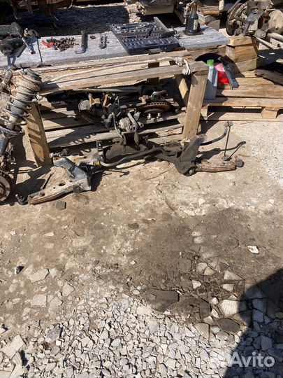 Балка передней подвески Киа Спектра