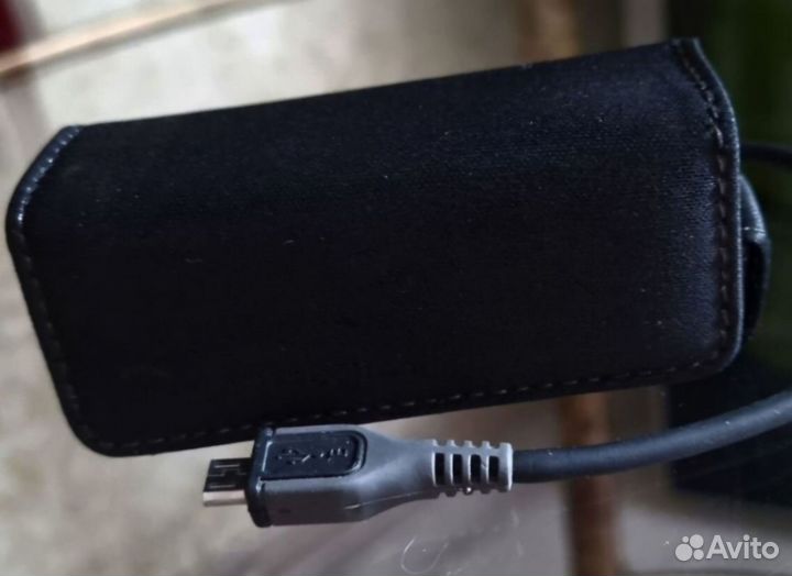 Bluetooth гарнитура plantronics(оригинал)