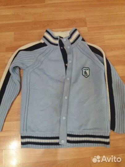 Продам кофту теплую