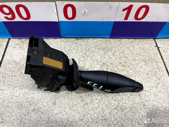 Переключатель стеклоочистителей Ford Focus I