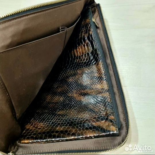 Клатч из натуральной кожи. Новый