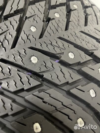 Nokian Tyres Hakkapeliitta 10 235/45 R18 98T