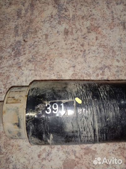 Карданный вал карбоновый