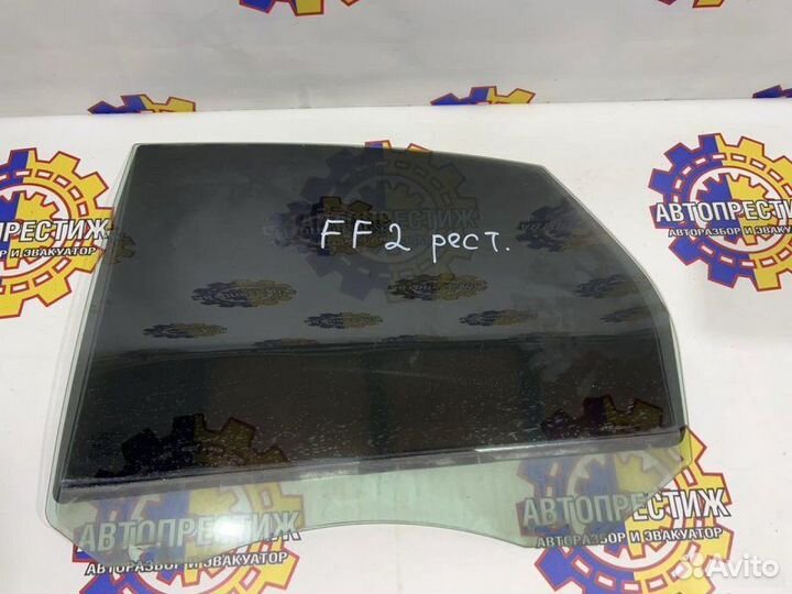 Стекло двери заднее левое Ford Focus 2