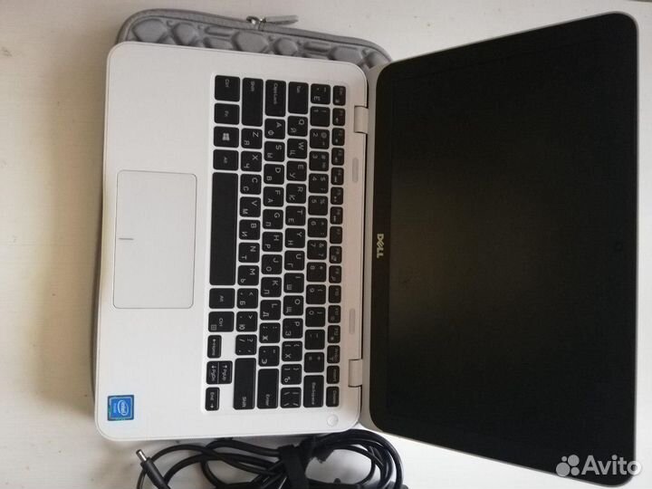 Нетбук dell Inspiron