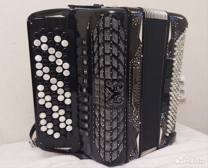 Итальянский баян Bugari Artist