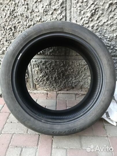 Pirelli P Zero 295/40 R21