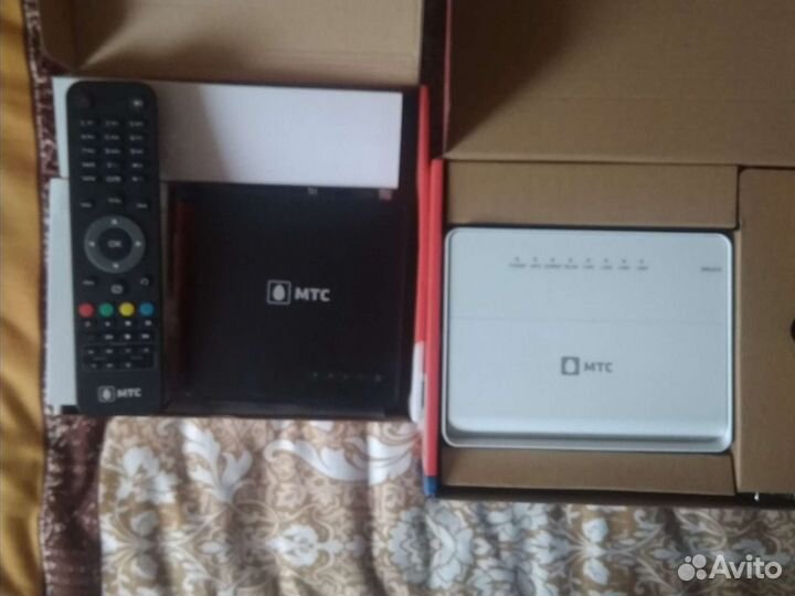 Два комплекта интернет-тв приставка