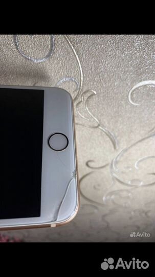 Телефон iPhone 8 plus обмен