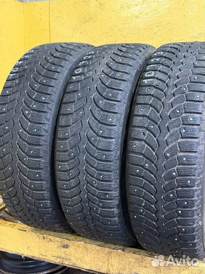 Bridgestone Blizzak Spike-01 225/65 R17 106T