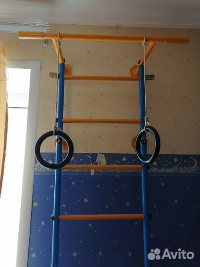 Шведская стенка с турником