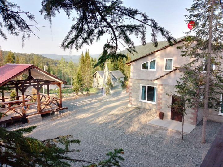 Коттедж 160 м² на участке 12 сот.