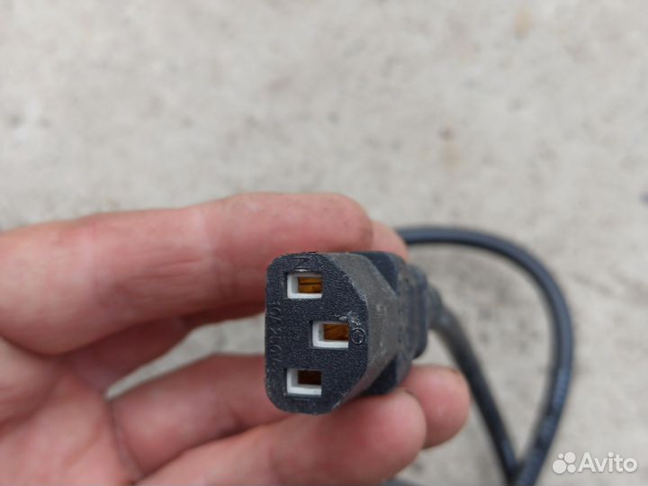 Кабель для компьютера