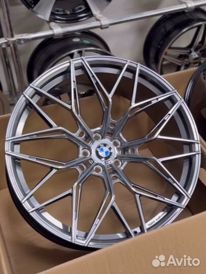 Кованные диски R22 5x112 на BMW G05 G06 G07