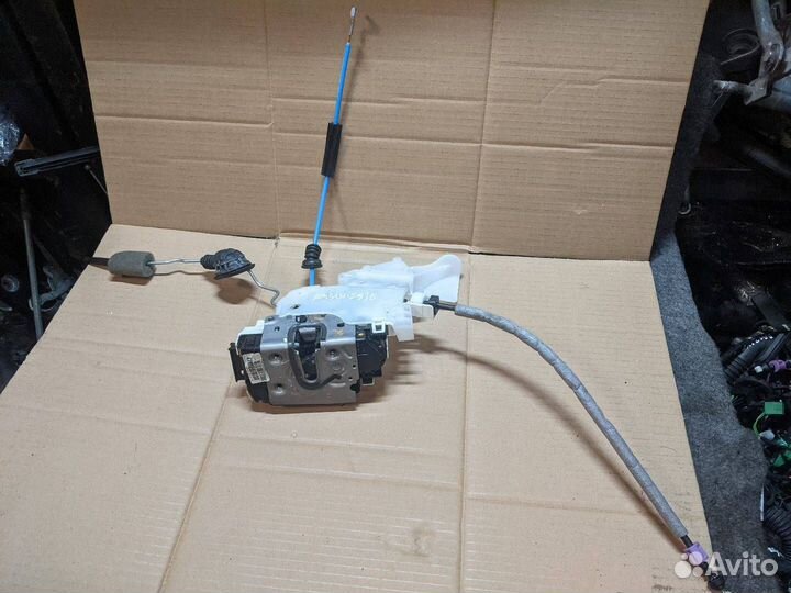 Замок двери передней левой Mercedes-Benz E-Класс