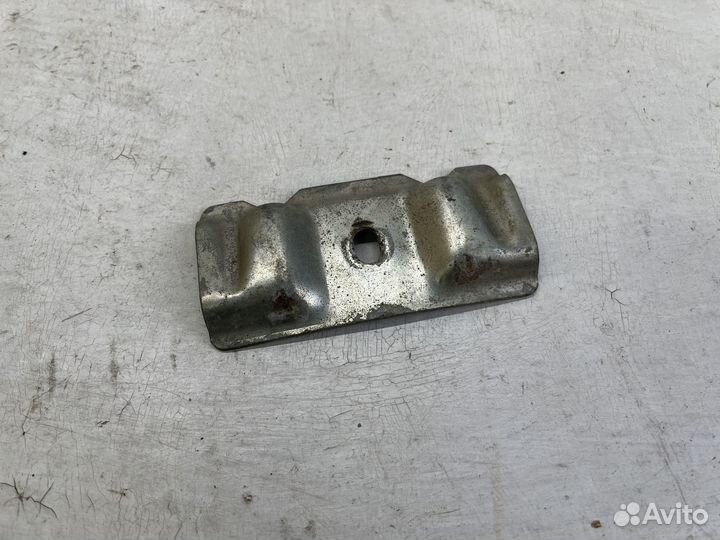 Крепление аккумулятора для Merсedes W220