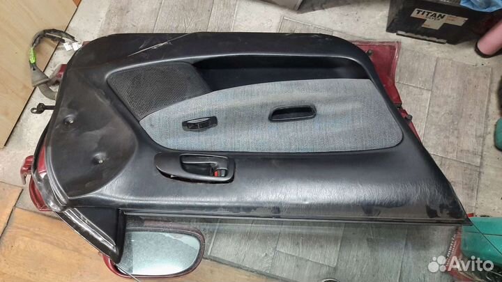 Дверь передняя