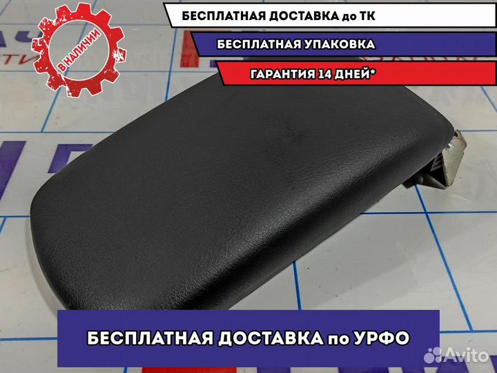 Подлокотник Peugeot 308 7589SV. Дефект крепления