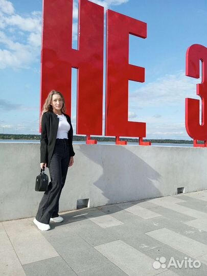 Администратор. Тренер по растяжке