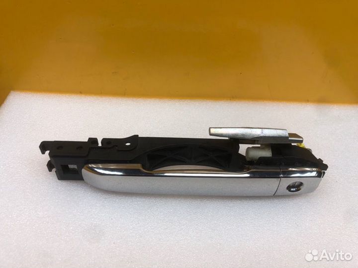 Ручка двери передняя левая Nissan Almera G15