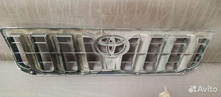 Решетка радиатора toyota land cruiser prado