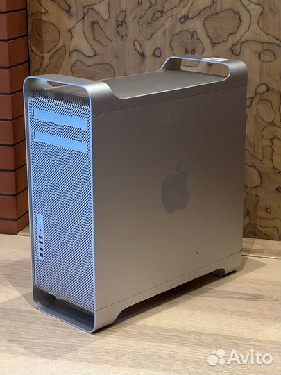Apple Mac Pro A1186 (Xeon 3.0, 4Gb, 7300GT, 1 TB)