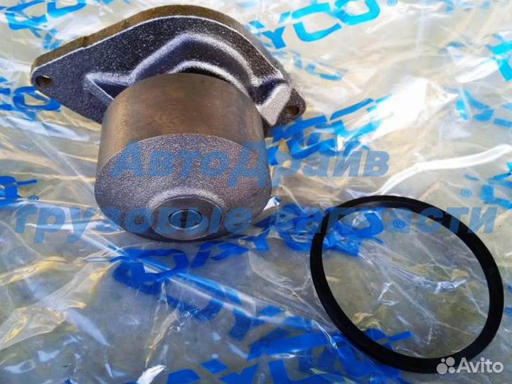 Помпа системы охлаждения двигателя Ивеко Еврокарго двигатели Тектор 4 и 6