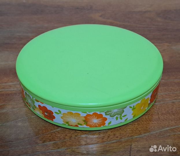 Шкатулка пластмасса