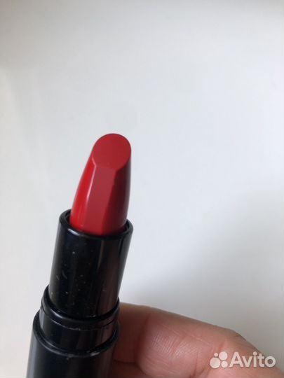 Помада mac с дефектами