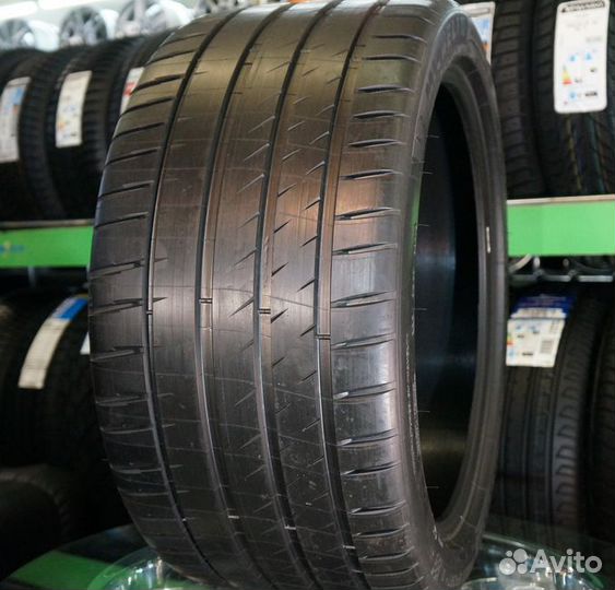 Michelin Pilot Sport 4 S 295/35 R19