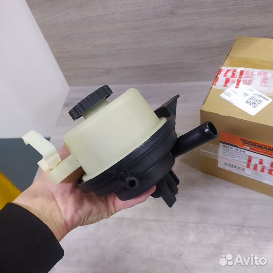 Бачок гидроусилителя Chrysler Voyager, Caravan