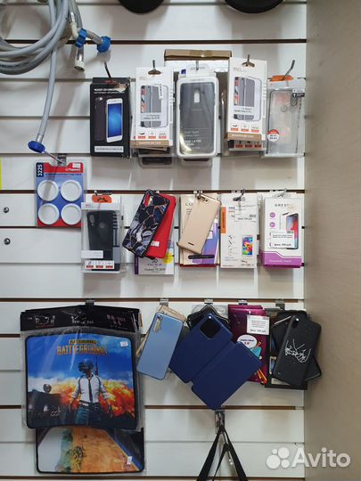 Чехлы для телефонов