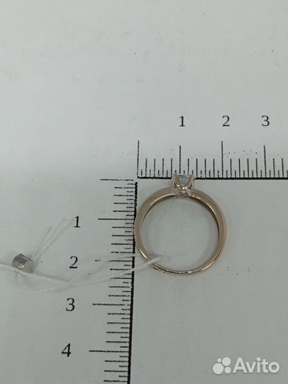Золотое кольцо с камнем 17,5р