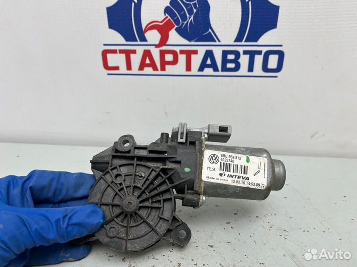 Моторчик стеклоподъемника задний левый Volkswagen