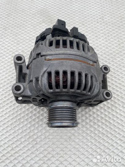 Генератор с Audi A4 b8