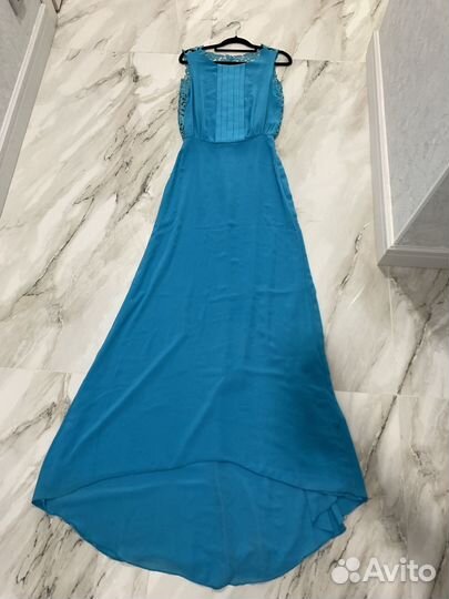 Платье вечернее