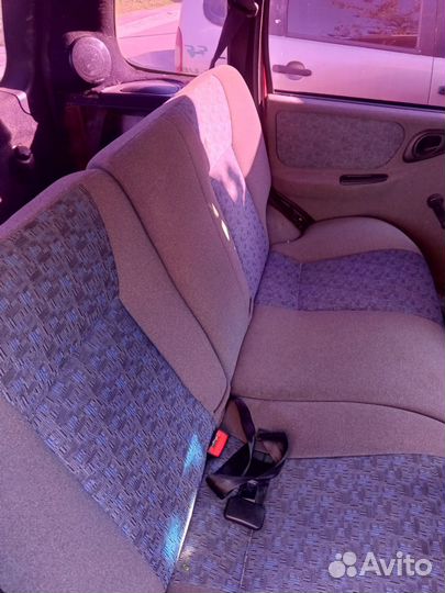 Машина автомобиль