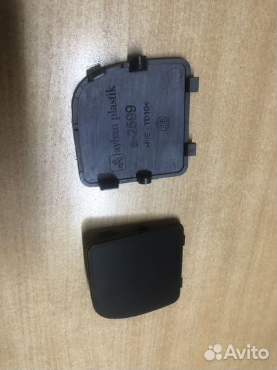 Рено кангу 2013- заглушка крюка передняя