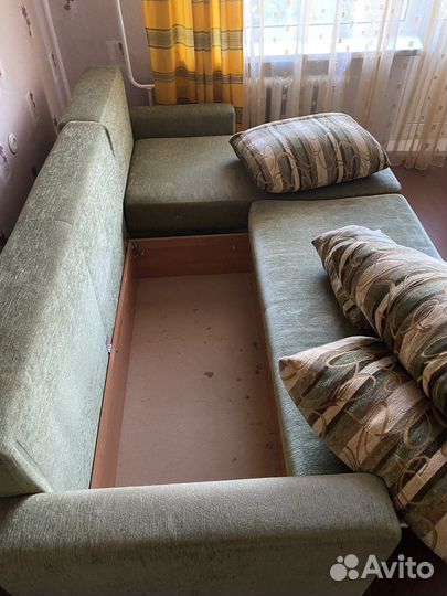 Отдам диван