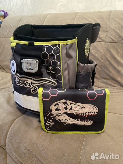 Рюкзаки ранцы для школы