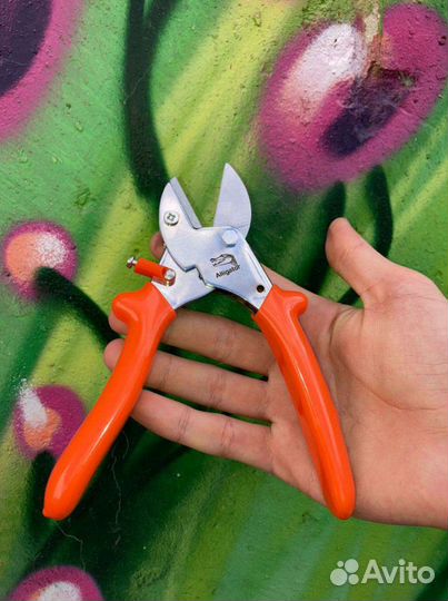 Секатор Alligator с усилителем