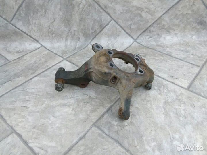 Кулак поворотный передний правый Nissan Juke F15