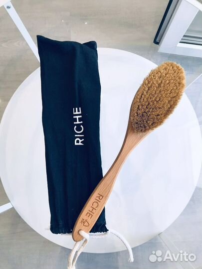 Щетка для сухого массажа Riche