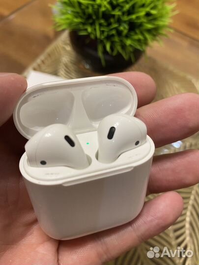 Наушники Apple AirPods 2